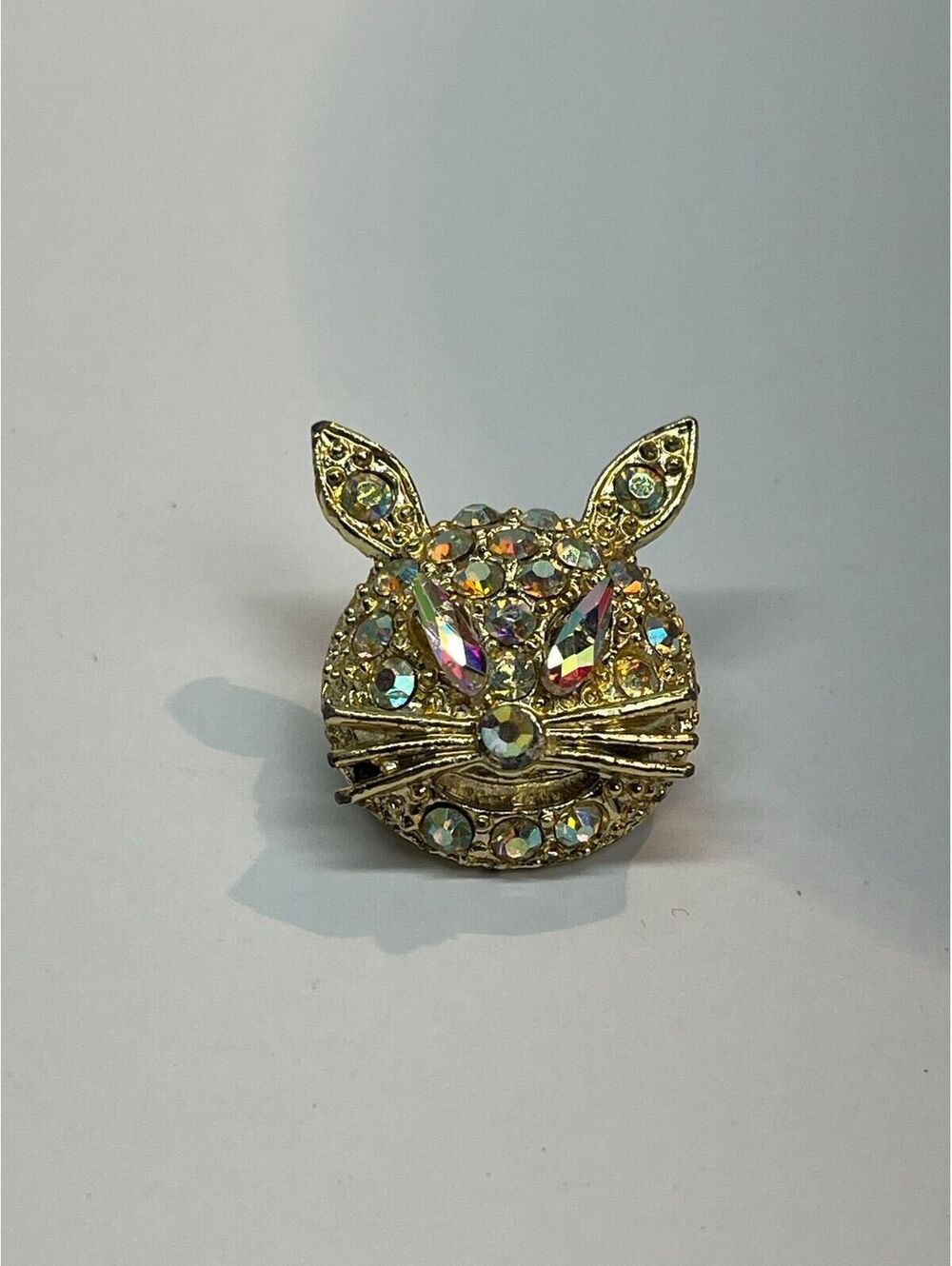 #129 Vintage Aurora Borealis Crystals Cat Face Brooch Gold Tone
